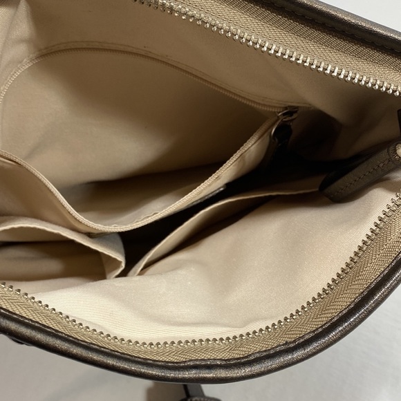 Coach signature crossbody / shoulder bag - Picture 8 of 13